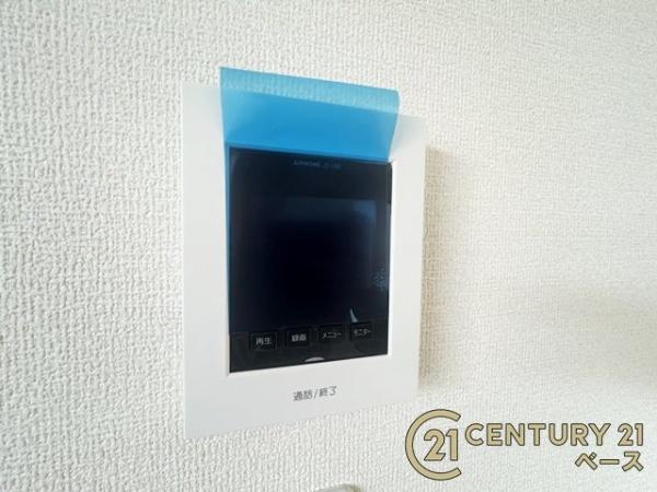 リーブルガーデン大豆越 ４号棟 ／新築一戸建の内装|■ＴＶモニター付きインターホンで防犯対策もバッチリ！来客も一目でわかり安心です！■