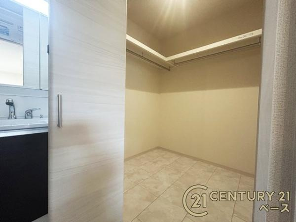 リーブルガーデン大豆越 ５号棟 ／新築一戸建の内観：施工例|■ＴＶモニター付きインターホンで防犯対策もバッチリ！来客も一目でわかり安心です！■