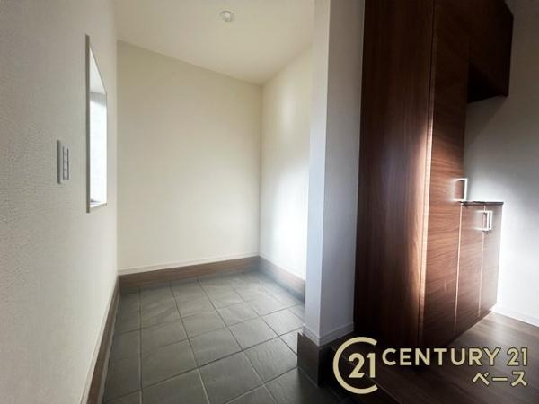 リーブルガーデン大豆越 ５号棟 ／新築一戸建の前面道路含む現地写真