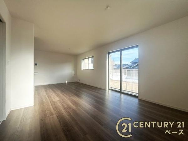 リーブルガーデン大豆越 ５号棟 ／新築一戸建の内観：施工例|■ペアガラス使用で結露の心配もありません！■