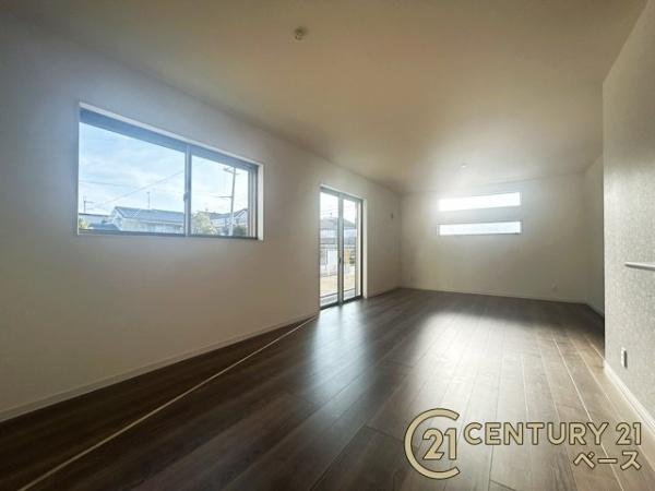 リーブルガーデン大豆越 ５号棟 ／新築一戸建の内観：施工例|■収納力と使いやすさを追求したシステムキッチンです！■