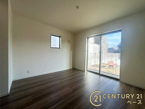 リーブルガーデン大豆越 ５号棟 ／新築一戸建の内観：施工例|■三面鏡タイプのミラーキャビネット！収納スペースも豊富です！■