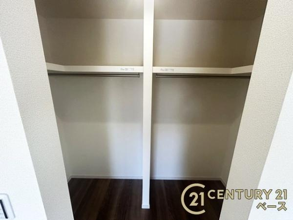 リーブルガーデン大豆越 ５号棟 ／新築一戸建の内観：施工例|■フチなし＆トルネード洗浄でお掃除も楽らく！ウォシュレット付きです！■