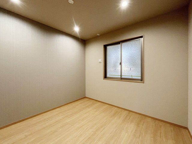 ENSTEPNo.18香椎の洋室