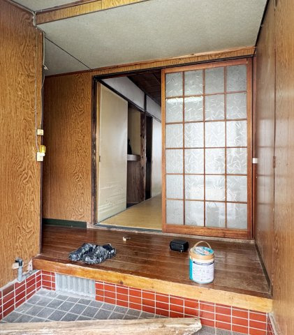 香椎駅東１丁目戸建の玄関