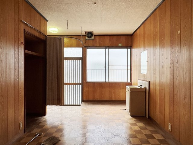 香椎駅東１丁目戸建の居間・リビング