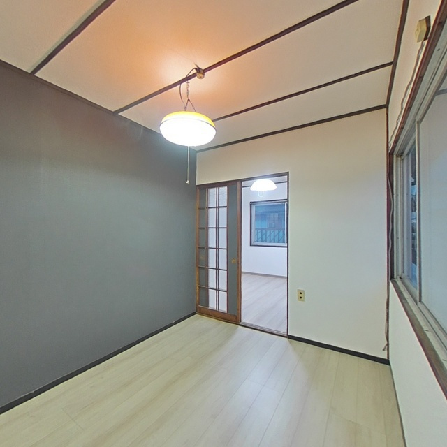 大垣市久瀬川町貸家の居間・リビング