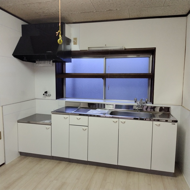 大垣市久瀬川町貸家のキッチン