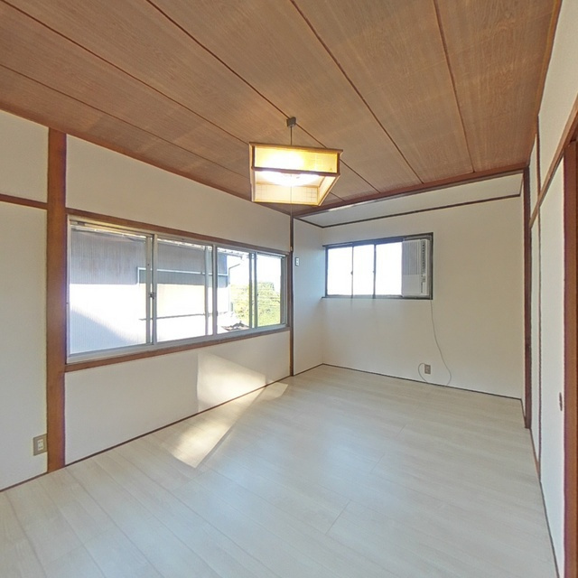 養老町鷲巣貸家の居間・リビング