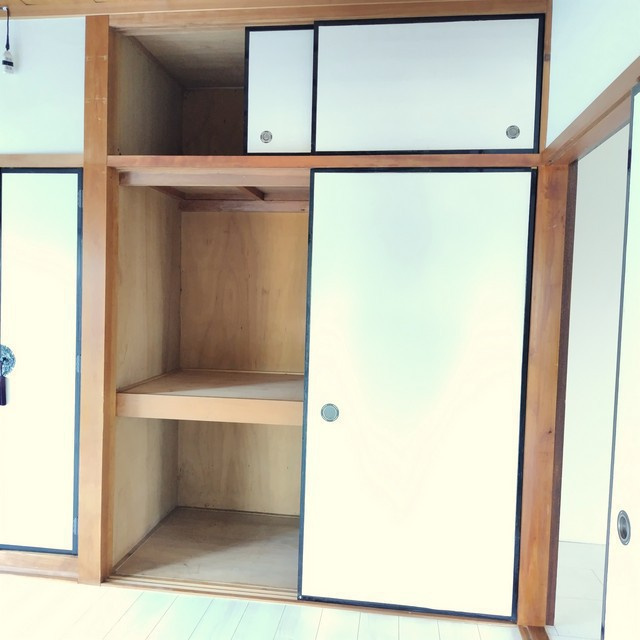 養老町鷲巣貸家の収納