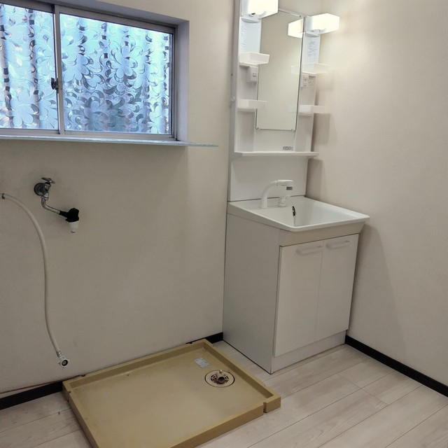 養老町鷲巣貸家の洗面所