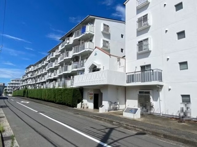 【外観】 | ガーデンライフ久里浜2番館