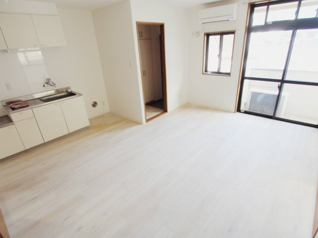 リャノス矢野西の居間・リビング