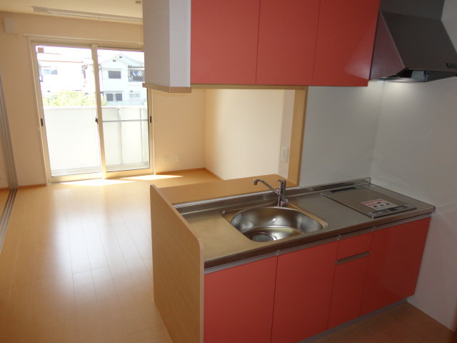 ヴィラージュ咲の居間・リビング