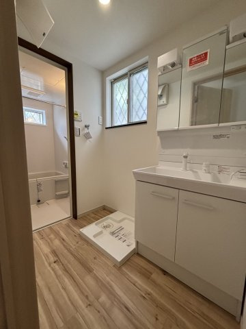 香椎戸建ての洗面所