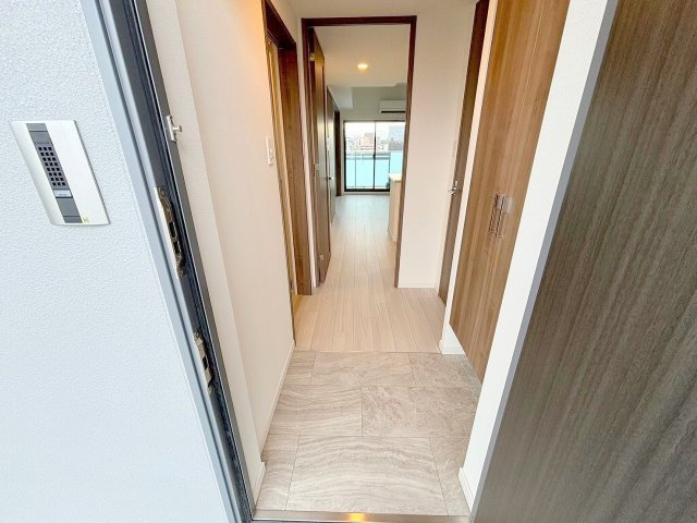 S-RESIDENCE東三国amanteの玄関