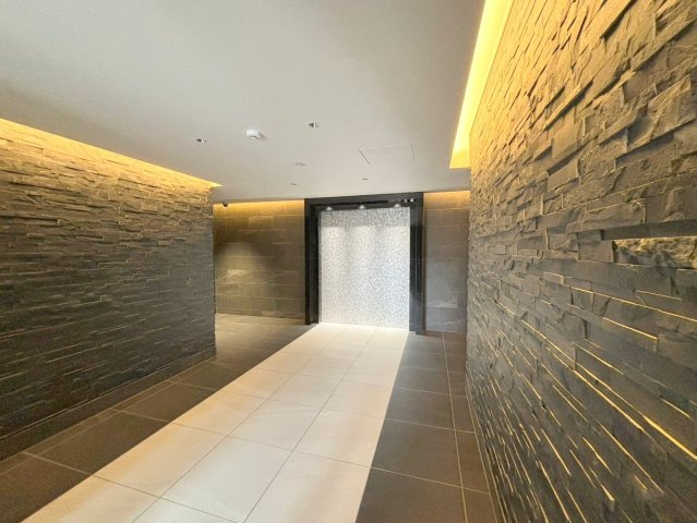 S-RESIDENCE東三国amanteのロビー