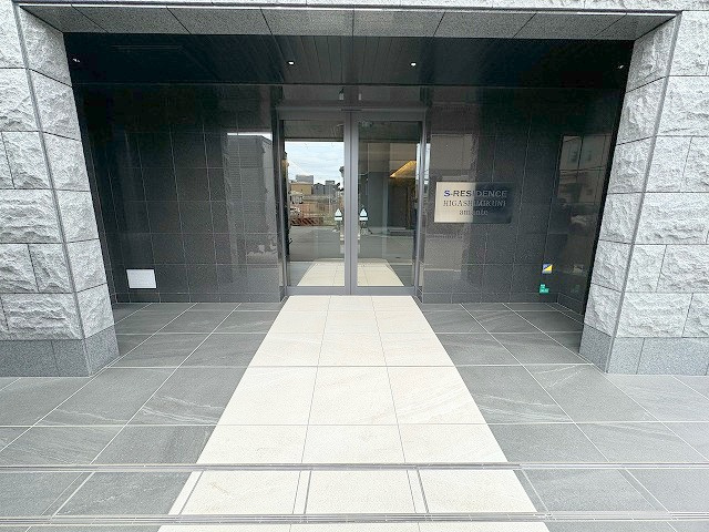 S-RESIDENCE東三国amanteのエントランス