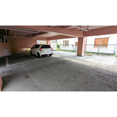 【駐車場】 | ロイヤルドミール