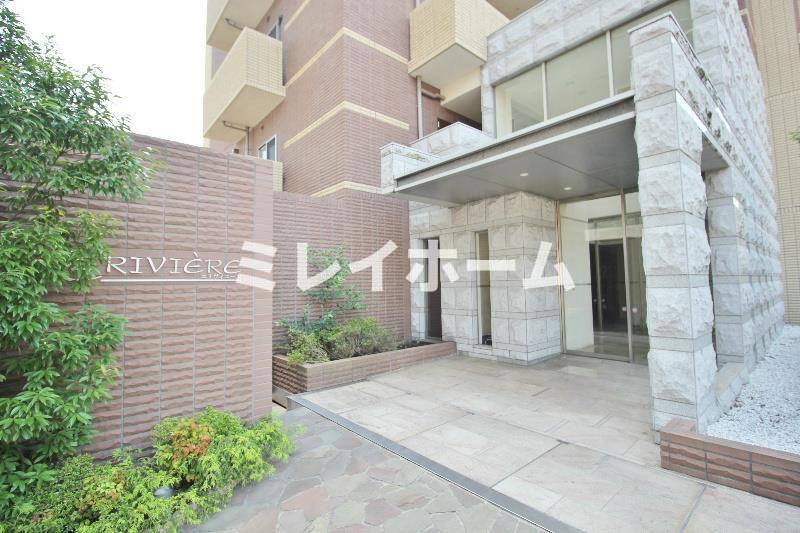 エリヴィエールのエントランス