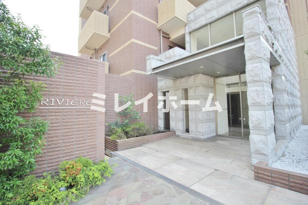 エリヴィエールのエントランス