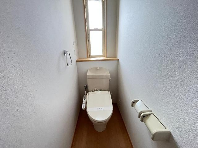 ヒールコートⅡのトイレ|シャワー付トイレ