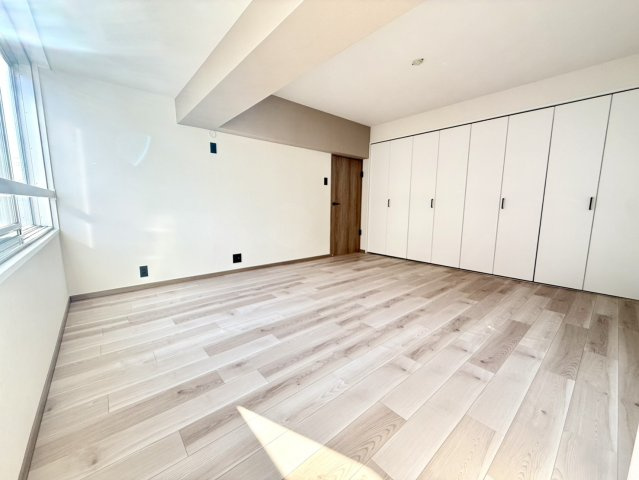 山御影マンションI棟の洋室