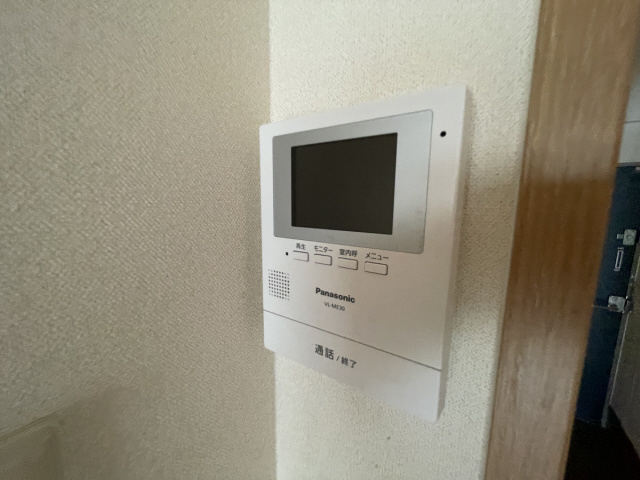 シャトル岩園の設備