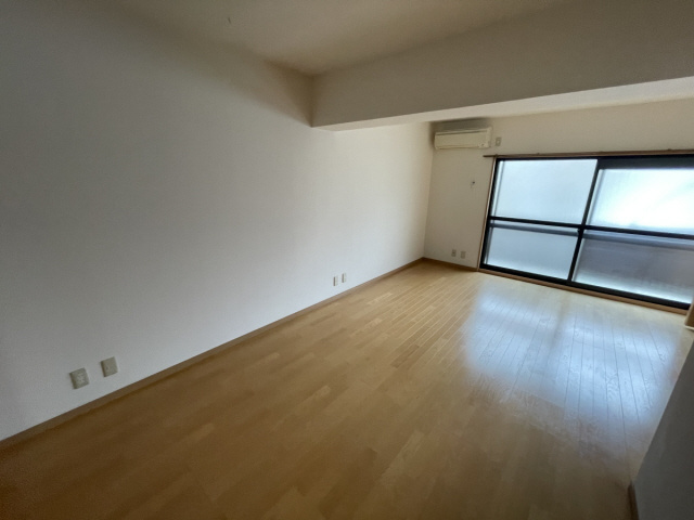 シャトル岩園のその他