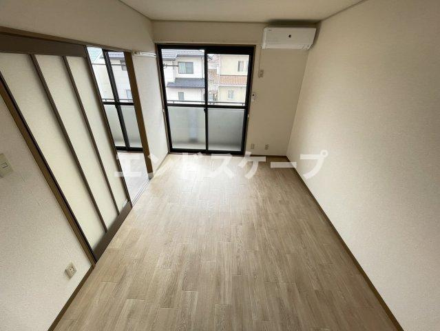 オリゾン　Aの居間・リビング|高崎、前橋エリアのお部屋探しはエンドスケープまで！お客様の理想お聞かせ下さい♪