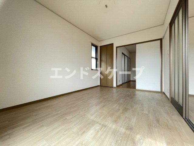 オリゾン　Aの居間・リビング|高崎、前橋エリアのお部屋探しはエンドスケープまで！お客様の理想お聞かせ下さい♪