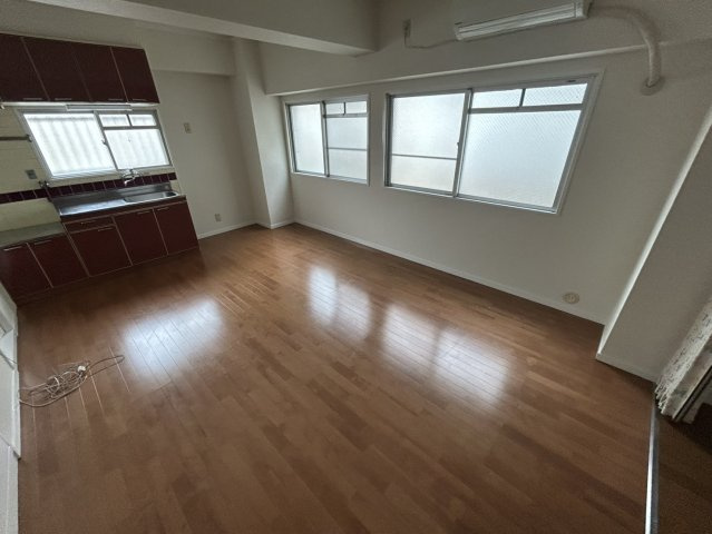 コースト須磨浦の居間・リビング