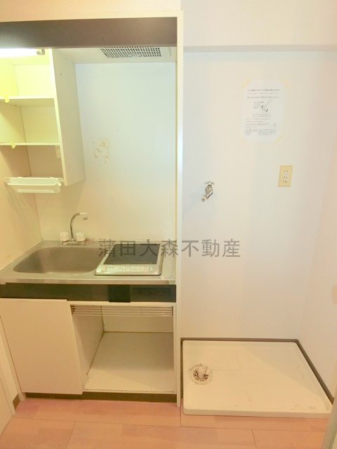 日神パレステージ大森第2のキッチン|IHキッチン　洗濯機置き場