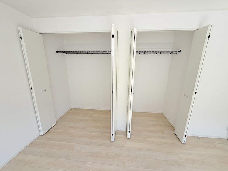 広丘竪石第4　7号棟の収納