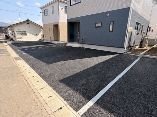 広丘竪石第4　7号棟の駐車場