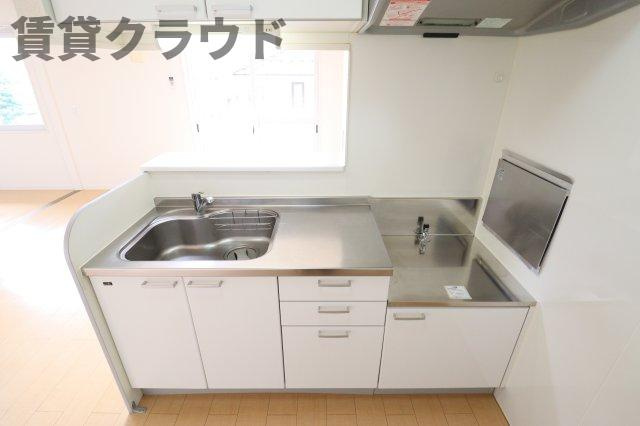 ボナールのキッチン|コンパクトなキッチンで掃除もラクラク