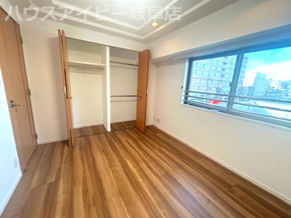 【洋室】 | ライオンズマンション岐阜シティ第2！3階部分！4LDK！南西角部屋♪JR岐阜駅まで徒歩7分！ | ライオンズマンション岐阜シティ第2！3階部分！4LDK！南西角部屋♪お風呂に窓あります♪JR岐阜駅まで徒歩7分！