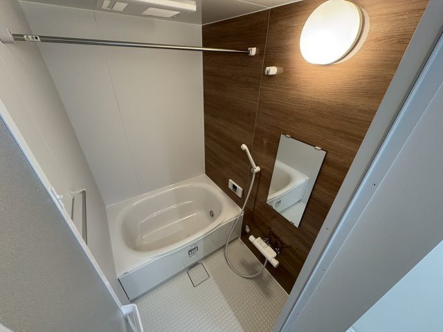 ルナ大久保駅前の浴室