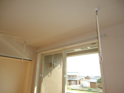 【設備】 | サニーヴィレッジ | 室内物干し