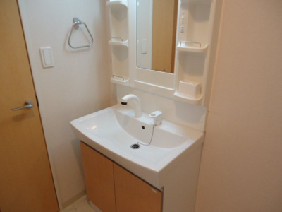 【洗面所】 | サニーヴィレッジ | 洗髪洗面化粧台