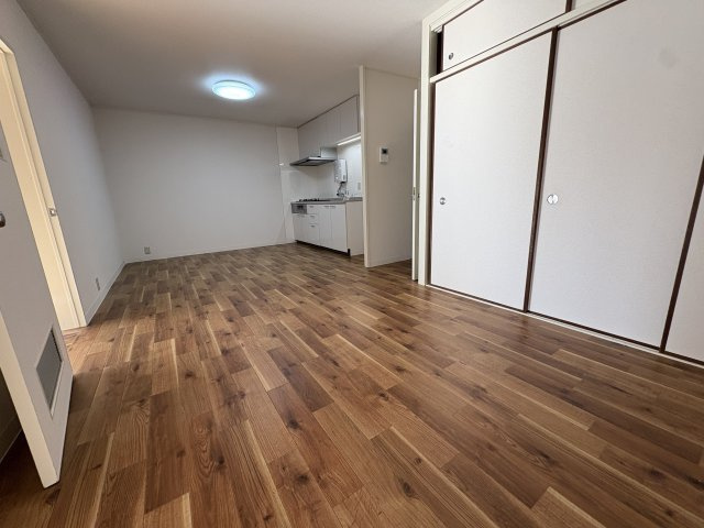 垂水高丸住宅１号棟の居間・リビング