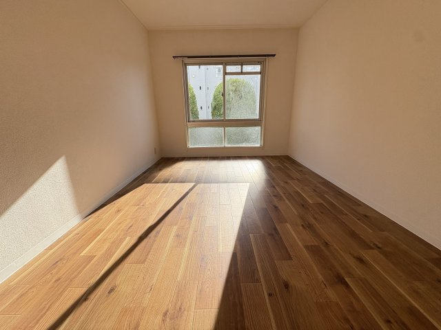 垂水高丸住宅１号棟の洋室