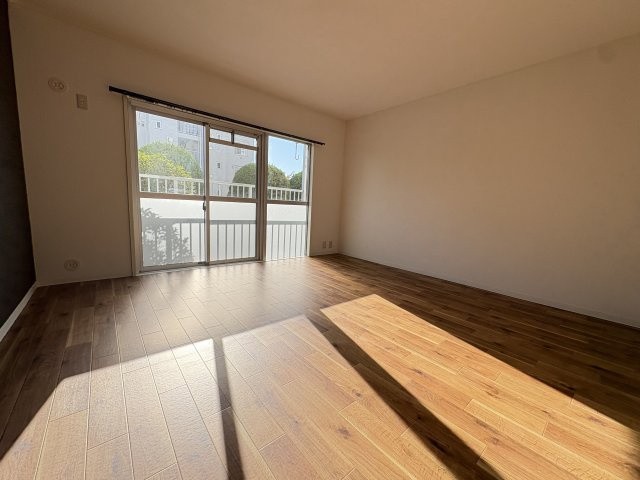 垂水高丸住宅１号棟の洋室