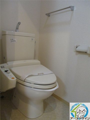 フローラ山の下のトイレ