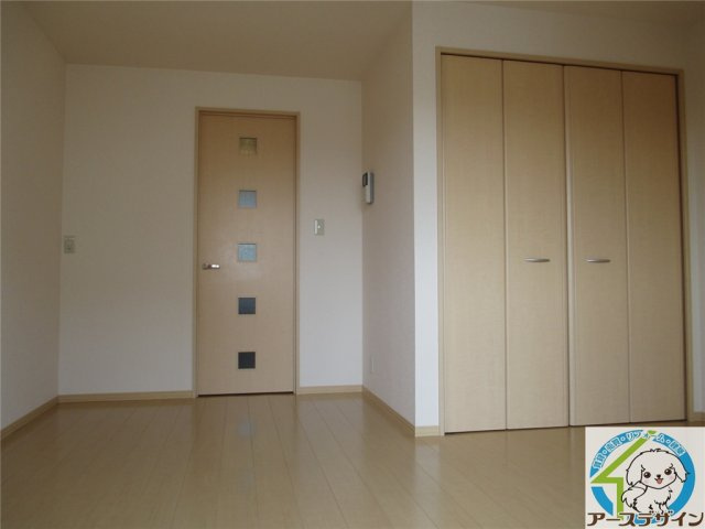 フローラ山の下の居間・リビング