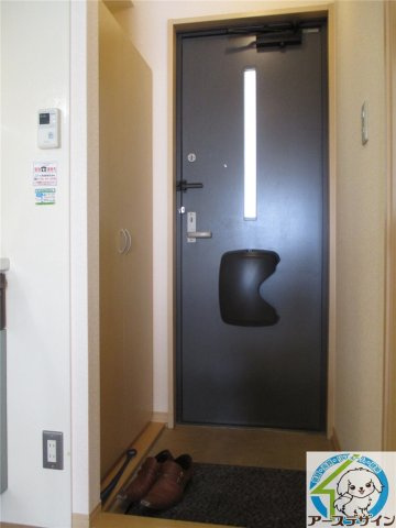 フローラ山の下の玄関