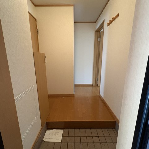 ハイツイーストⅡの玄関