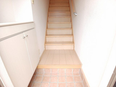 【玄関】 | ルナ・エトワール | 明るい玄関です