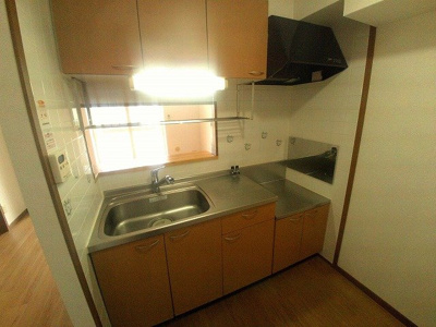 【キッチン】 | カーサ・フィオーレ中島Ａ | きれいなキッチンです