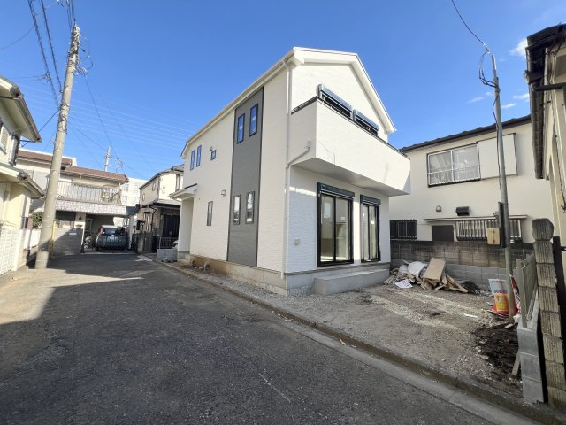 羽村市栄町１丁目　全１棟の前面道路含む現地写真